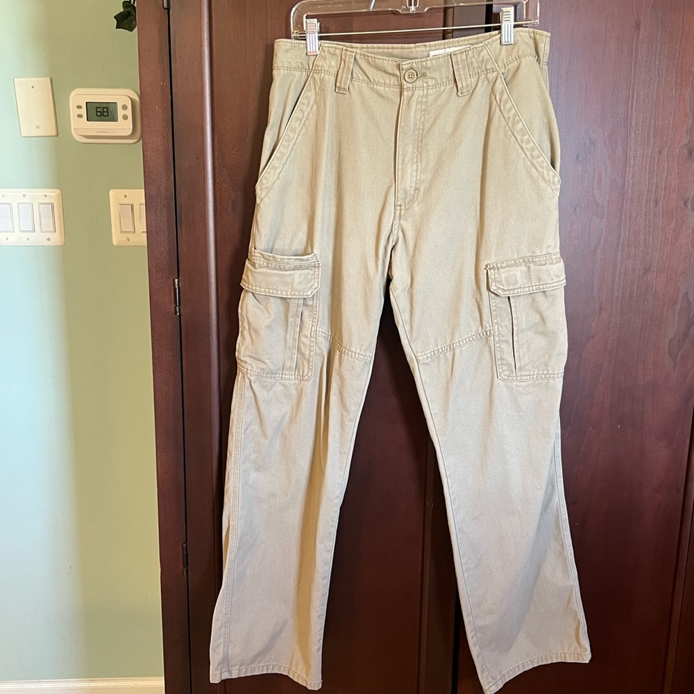 Wrangler Khaki Cargo Pants with Flap Pockets